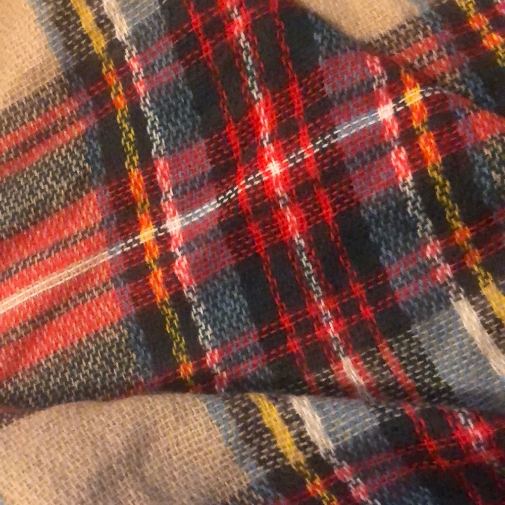 Large square tartan scarf